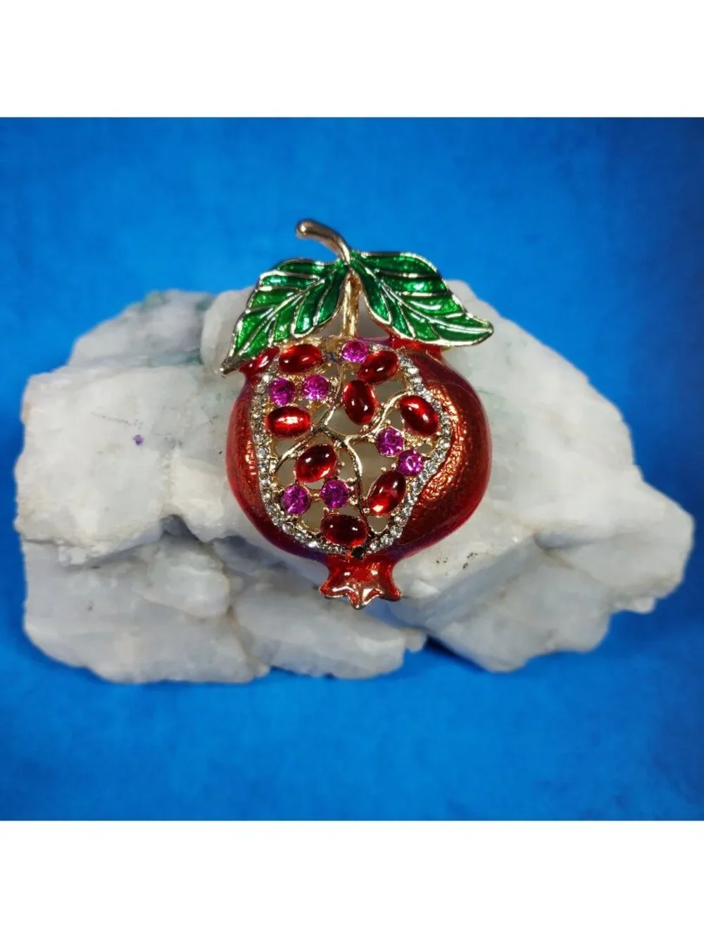 Stunning pomegranate fruit rhinestones brooch Brand new